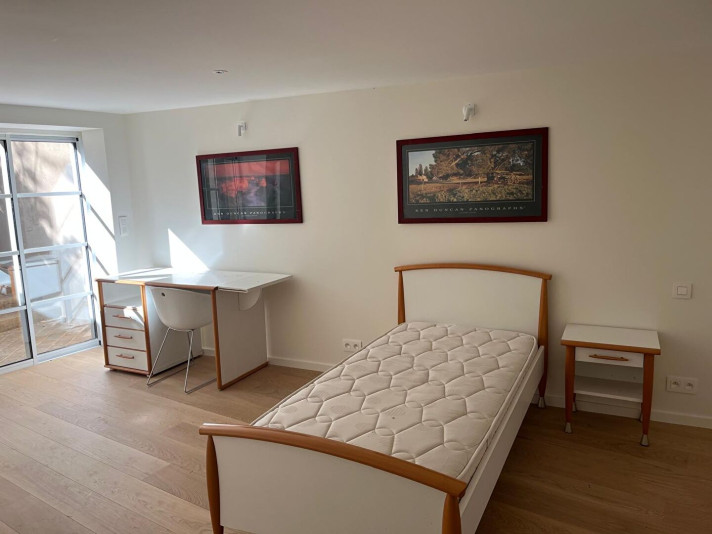 Voir la photo 1/8 du type apartment à Saint-Germain-en-Laye