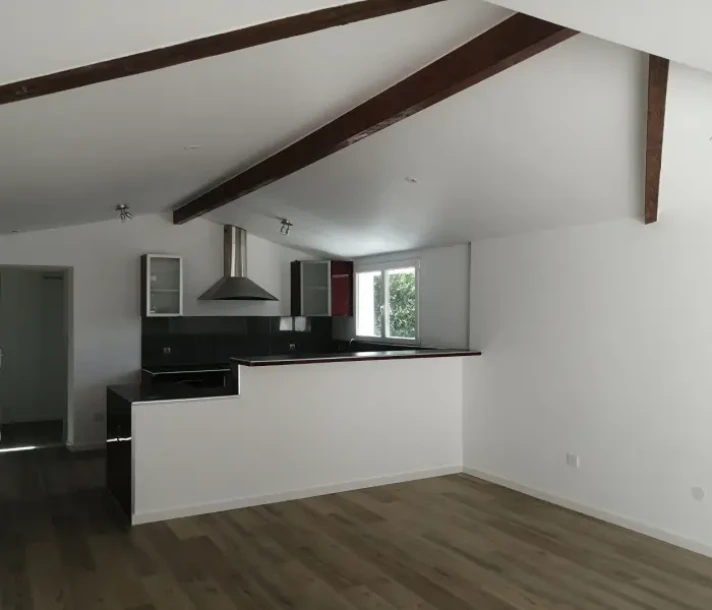 Voir la photo 1/7 du type apartment à Peujard