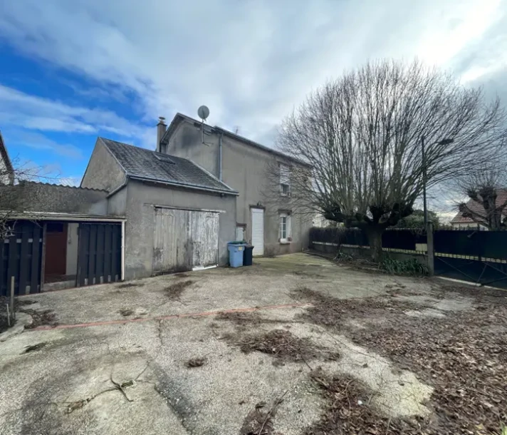 Voir la photo 1/9 du type house à Fresnay-l'Évêque