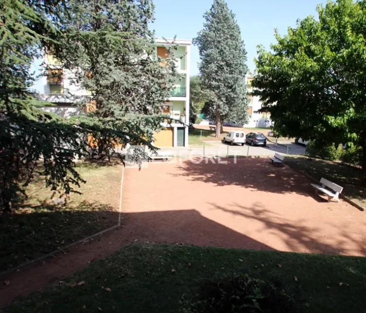 Voir la photo 1/10 du type apartment à Oullins-Pierre-Bénite