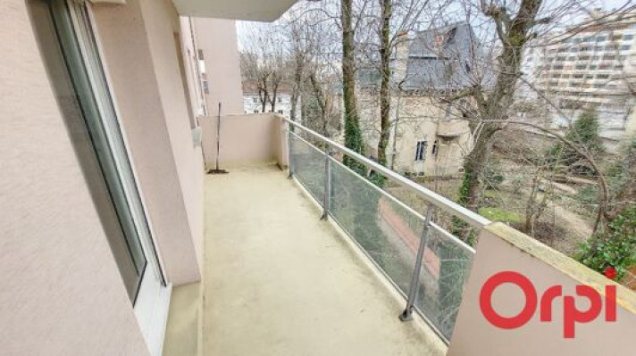 Voir la photo 1/5 du type apartment à Nancy