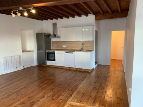 Appartement à Janneyrias