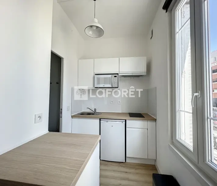 Studio à Courbevoie