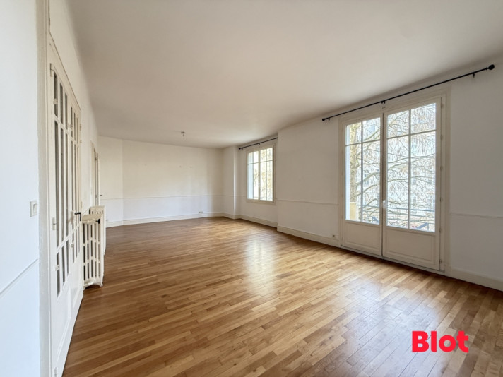Voir la photo 1/8 du type apartment à Rennes