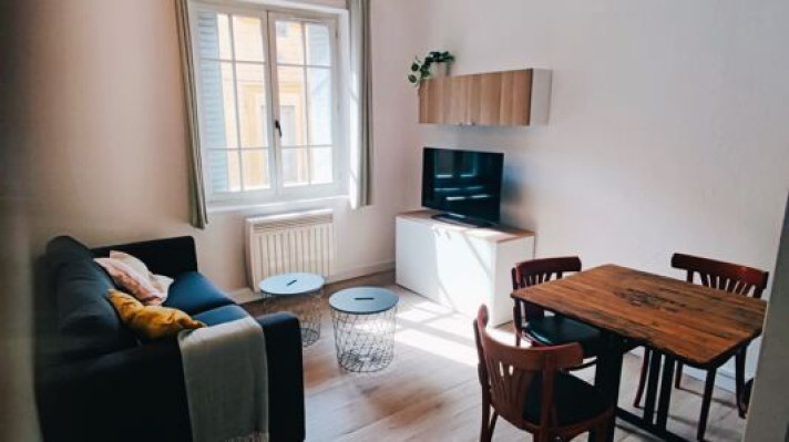 Voir la photo 1/8 du type apartment à Avignon