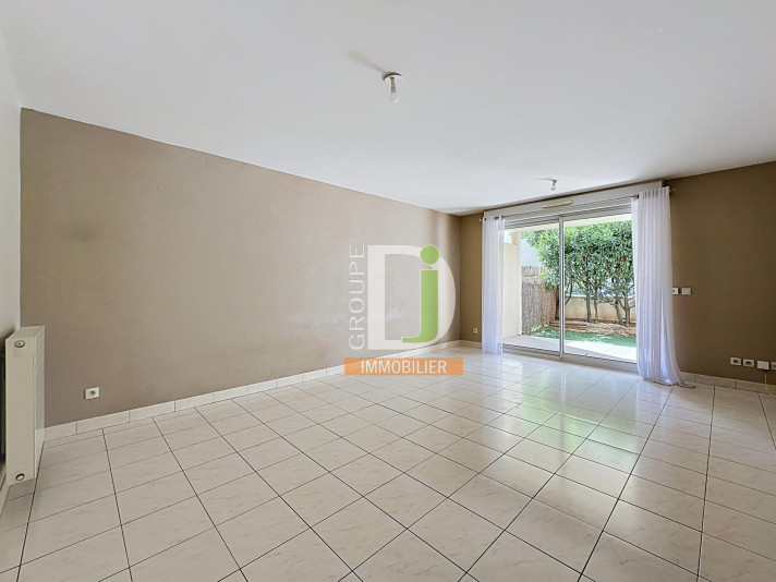 Voir la photo 1/10 du type apartment à Valence