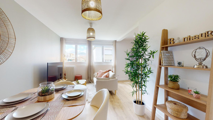 Pièce à Clermont-Ferrand
