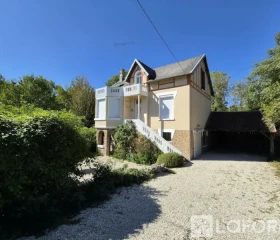 Maison à Saint-Martin-de-Bossenay