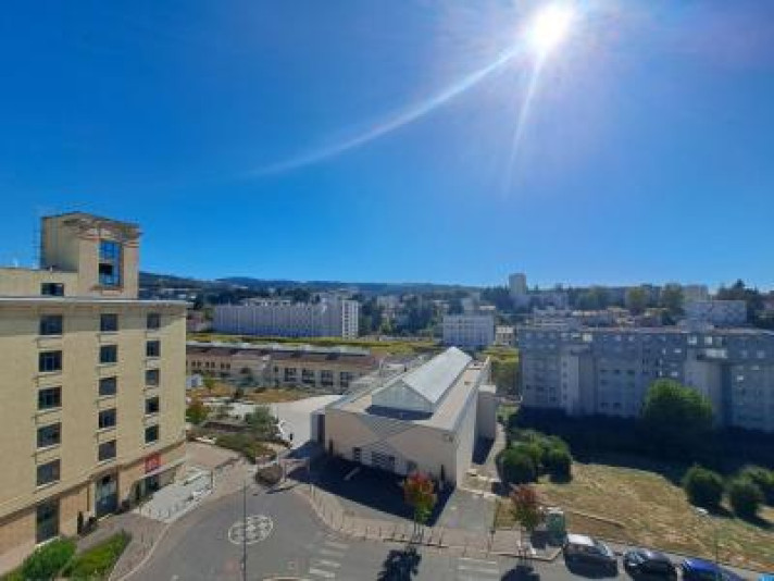 Voir la photo 1/6 du type apartment à Saint-Étienne