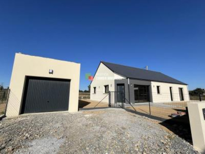 Voir la photo 1/24 du type house à Châteaubourg