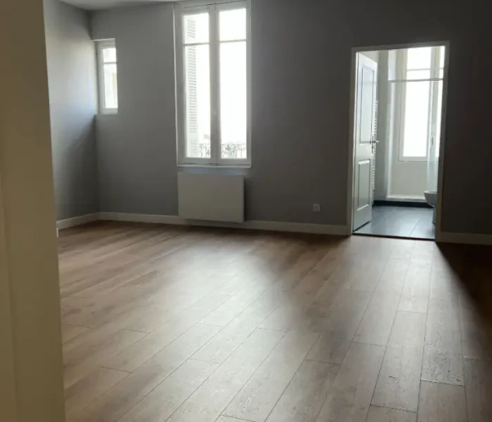 Studio à Saintes