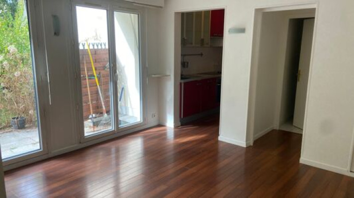 Voir la photo 1/7 du type apartment à Versailles