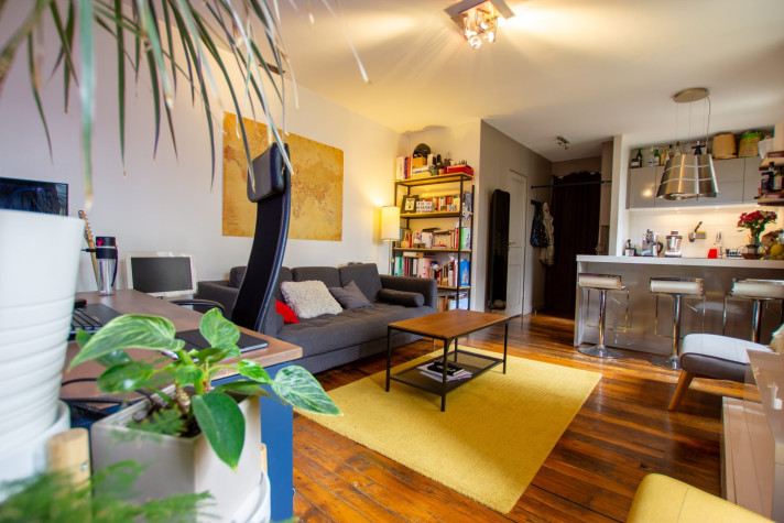 Voir la photo 1/8 du type apartment à Paris