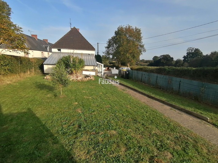 Voir la photo 1/9 du type house à Montreuil-sur-Lozon