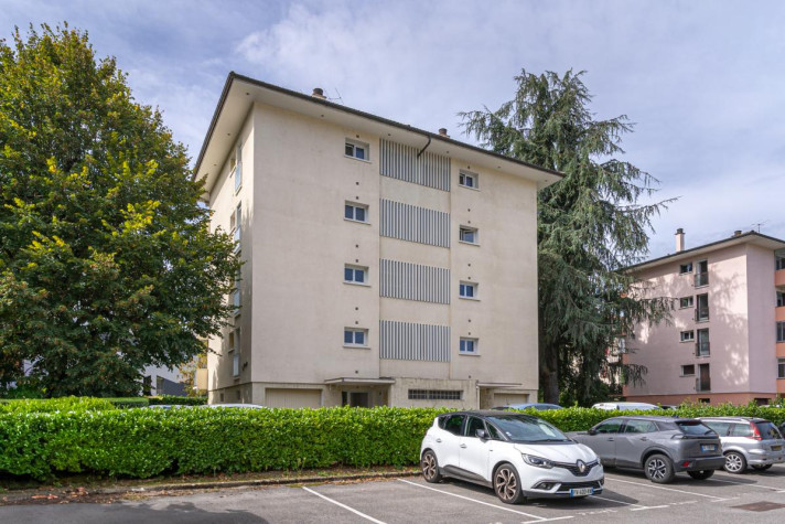 Voir la photo 1/7 du type apartment à Annecy