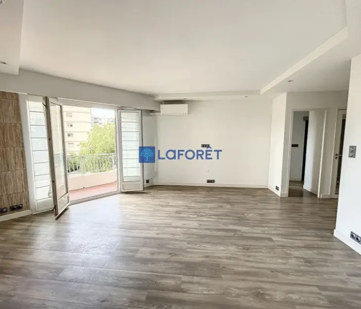 Voir la photo 1/17 du type apartment à Cagnes-sur-Mer