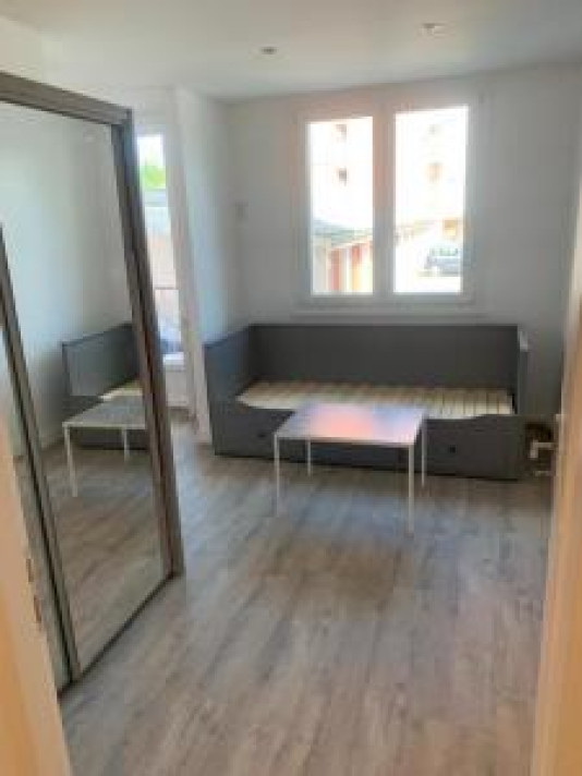 Voir la photo 1/13 du type apartment à Villeurbanne