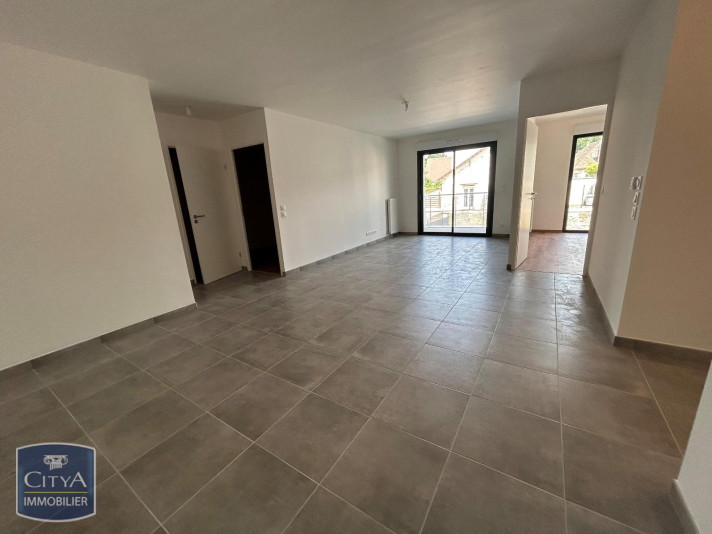 Appartement à Vaux-le-Pénil