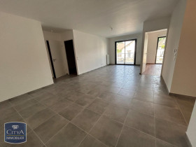 Appartement à Vaux-le-Pénil