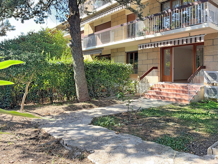 Voir la photo 1/12 du type apartment à Aix-en-Provence
