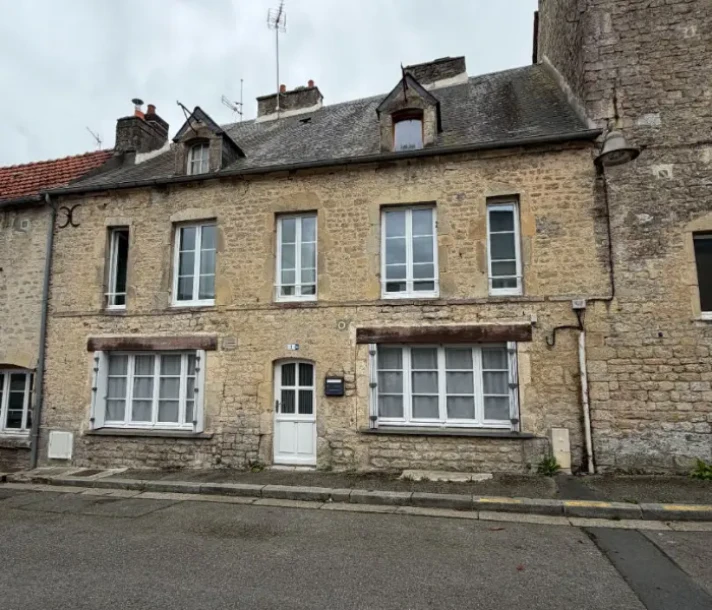 Voir la photo 1/8 du type house à Valognes