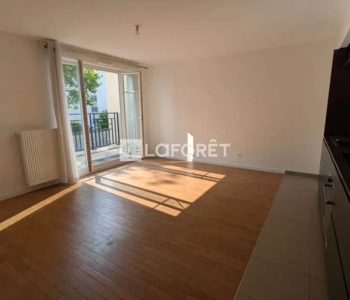 Voir la photo 1/8 du type apartment à Plaisir