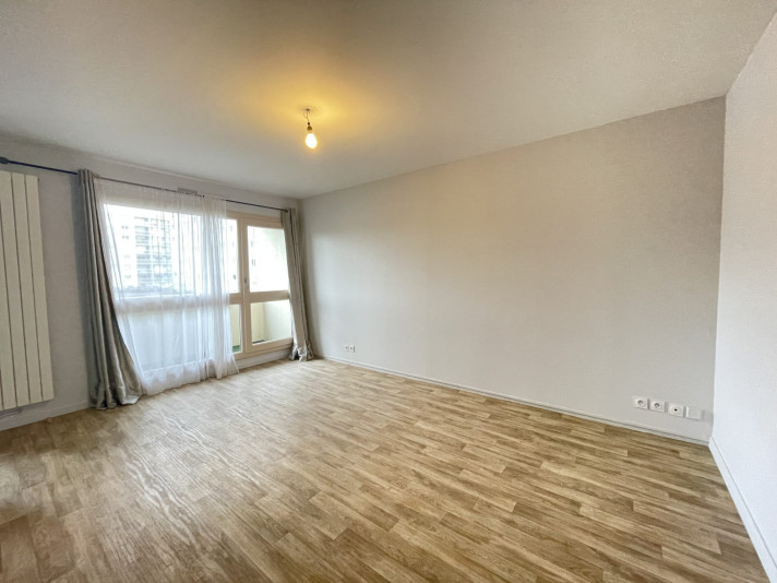 Voir la photo 1/4 du type apartment à Vannes