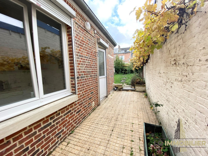 Voir la photo 1/8 du type house à Amiens