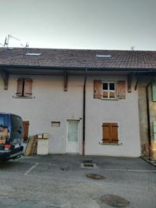 Voir la photo 1/9 du type house à Pers-Jussy