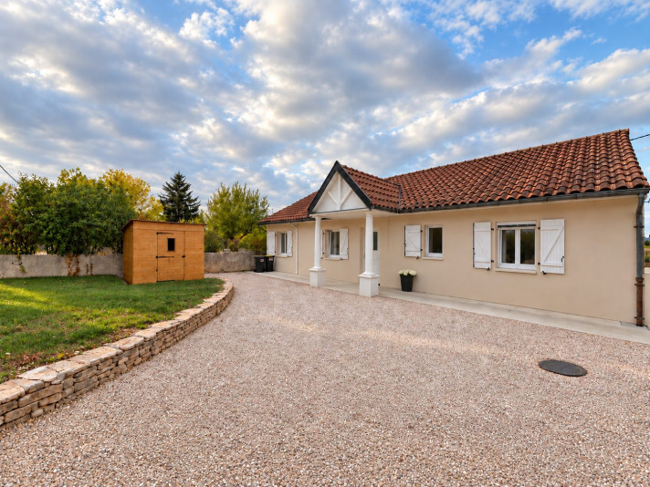 Voir la photo 1/9 du type house à Combertault
