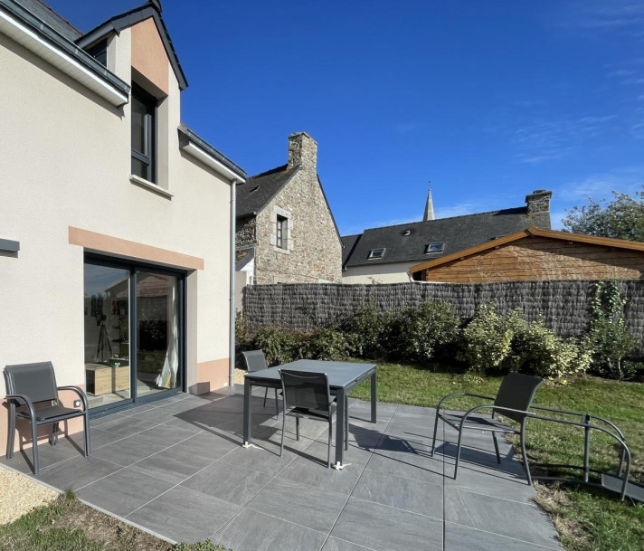 Voir la photo 1/8 du type house à Saint-Père-Marc-en-Poulet