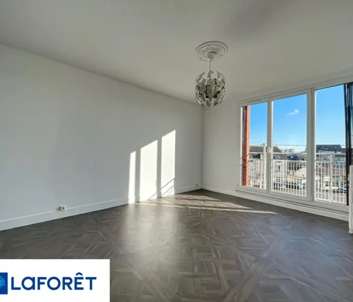 Voir la photo 1/9 du type apartment à Melun