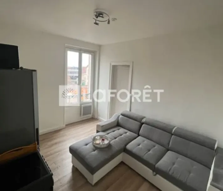 Voir la photo 1/3 du type apartment à Étampes