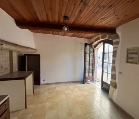 Appartement à Saint-Mitre-les-Remparts