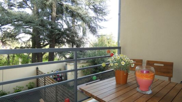 Voir la photo 1/9 du type apartment à Oullins-Pierre-Bénite