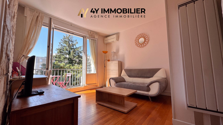 Voir la photo 1/6 du type apartment à Grenoble