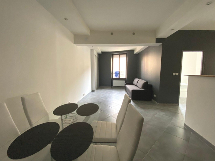 Voir la photo 1/9 du type apartment à Valence