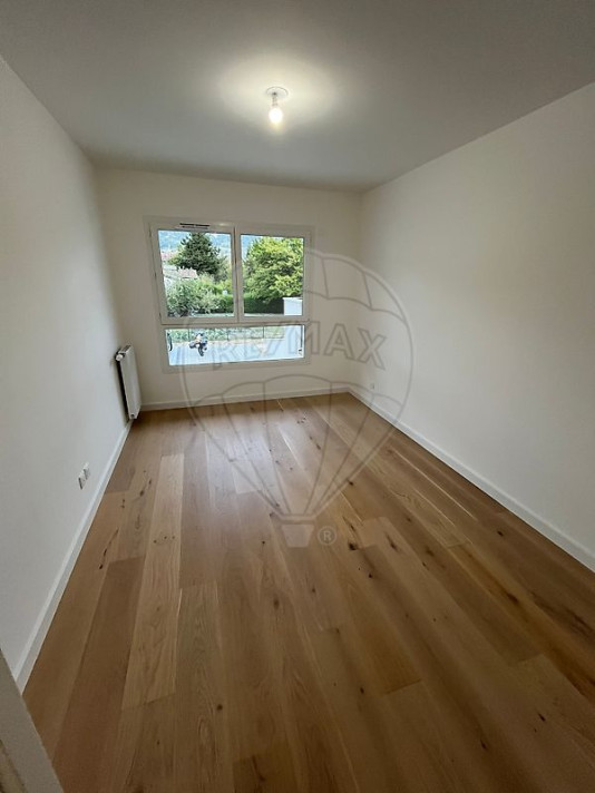 Voir la photo 1/1 du type apartment à Marignier