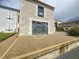 Appartement à La Roquille