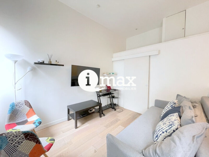 Studio à Courbevoie