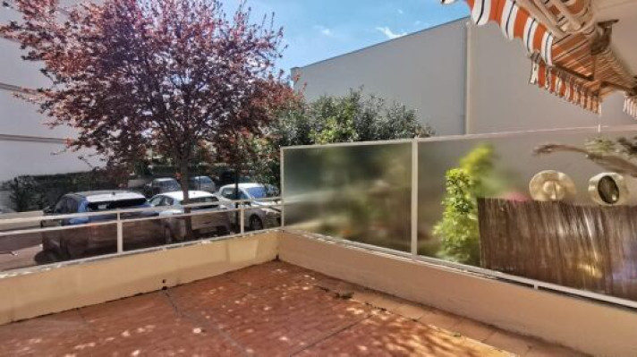 Appartement à Mandelieu-la-Napoule