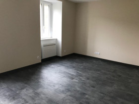Appartement à Dunières