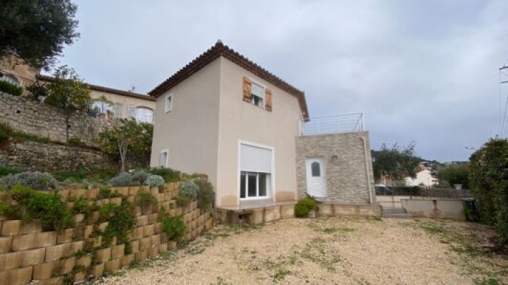 Voir la photo 1/11 du type house à Ollioules