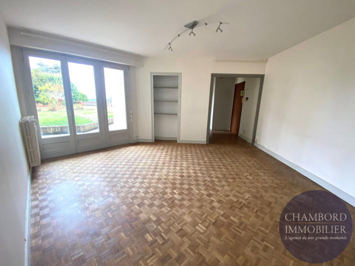 Voir la photo 1/8 du type apartment à Blois