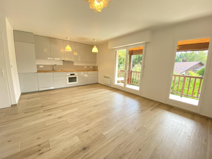 Appartement à Menthon-Saint-Bernard