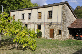 Maison à Magnac-Bourg