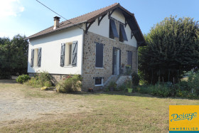 Maison à Saint-Amand-Magnazeix