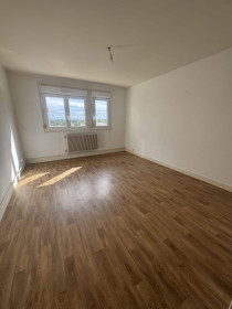 Appartement à Saint-Julien-les-Villas