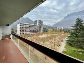 Appartement à Saint-Égrève