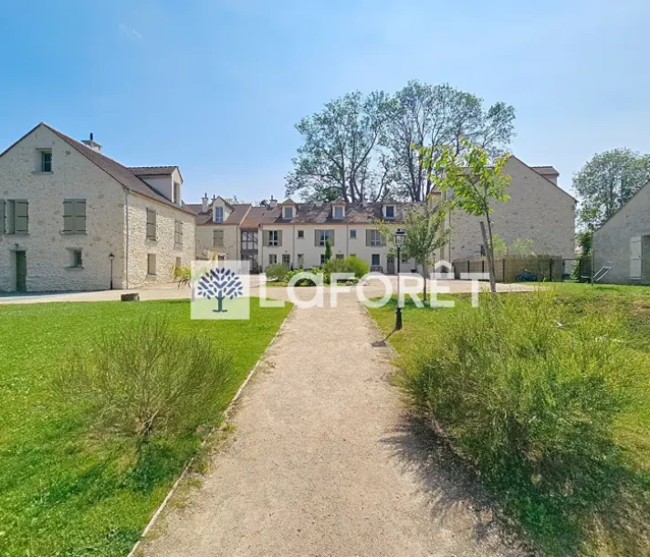 Voir la photo 1/18 du type house à Rennemoulin